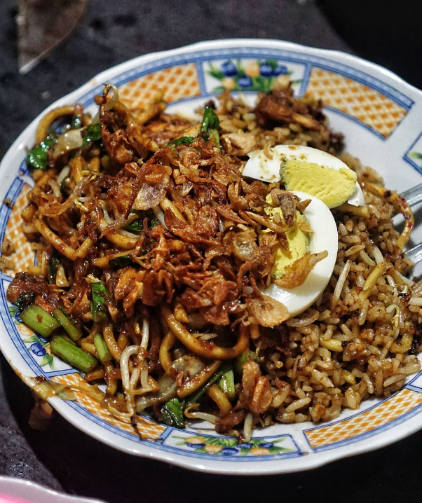 Dijamin Enak Ini 7 Rekomendasi Nasi Goreng Di Surabaya